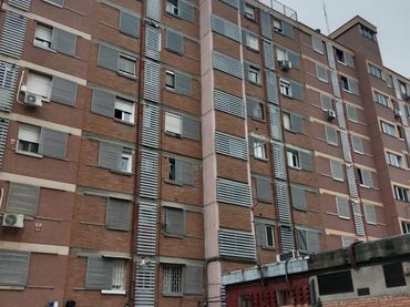 Piso con ascensor en venta en Calle TEMBLEQUE