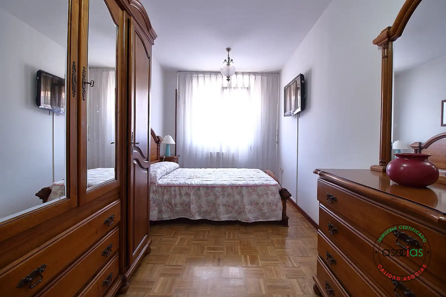 Bedroom of Flat for sale in Gijón   with Heating, Parquet flooring and Storage room