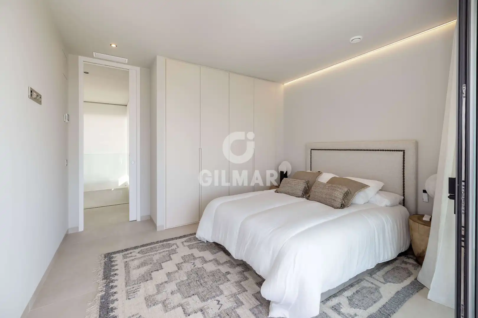 Bedroom of Houses for sale in Benalmádena  with Heating, Private garden and Swimming Pool