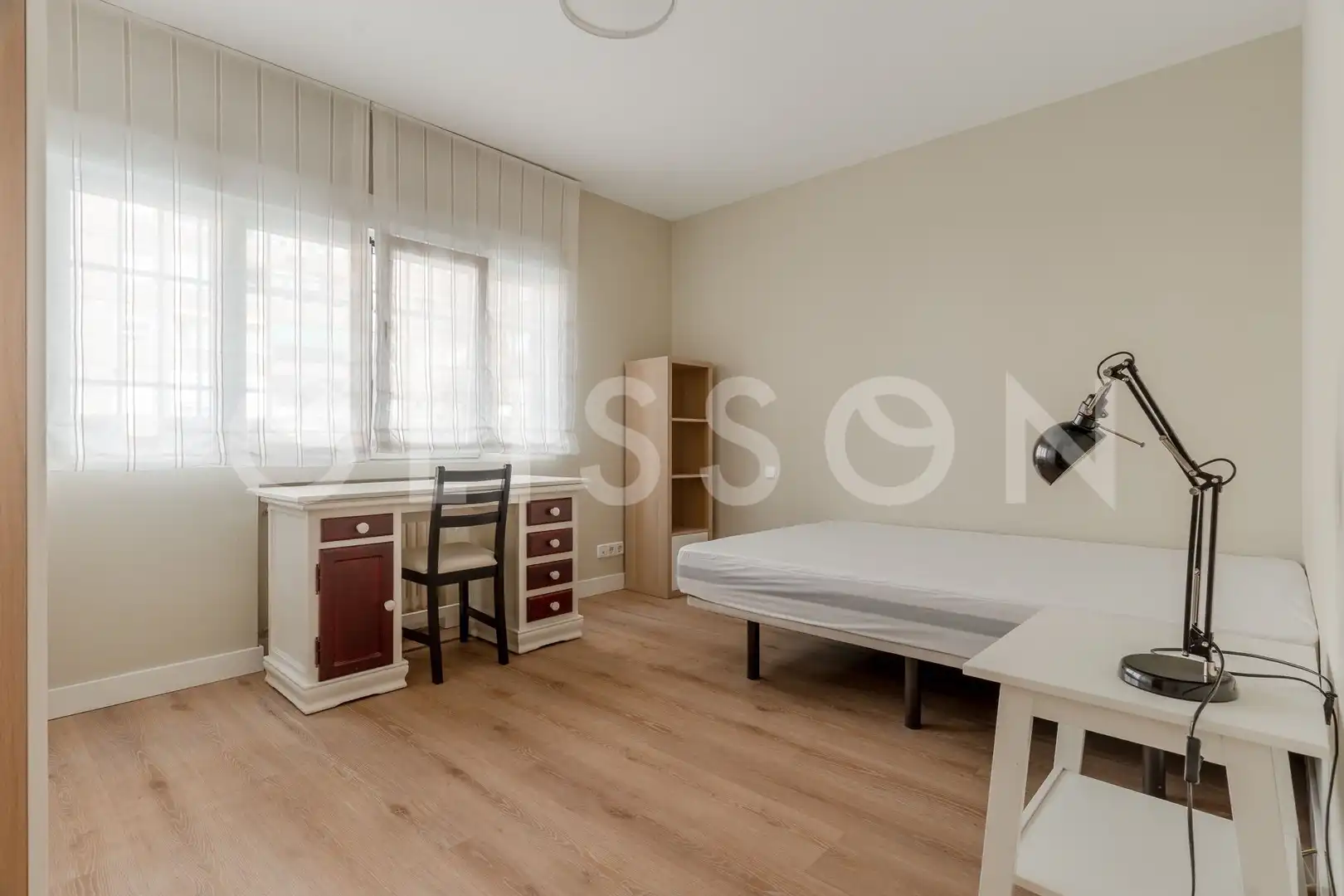 Habitación de Piso en venta en Madrid con Calefacción, Terraza y Trastero