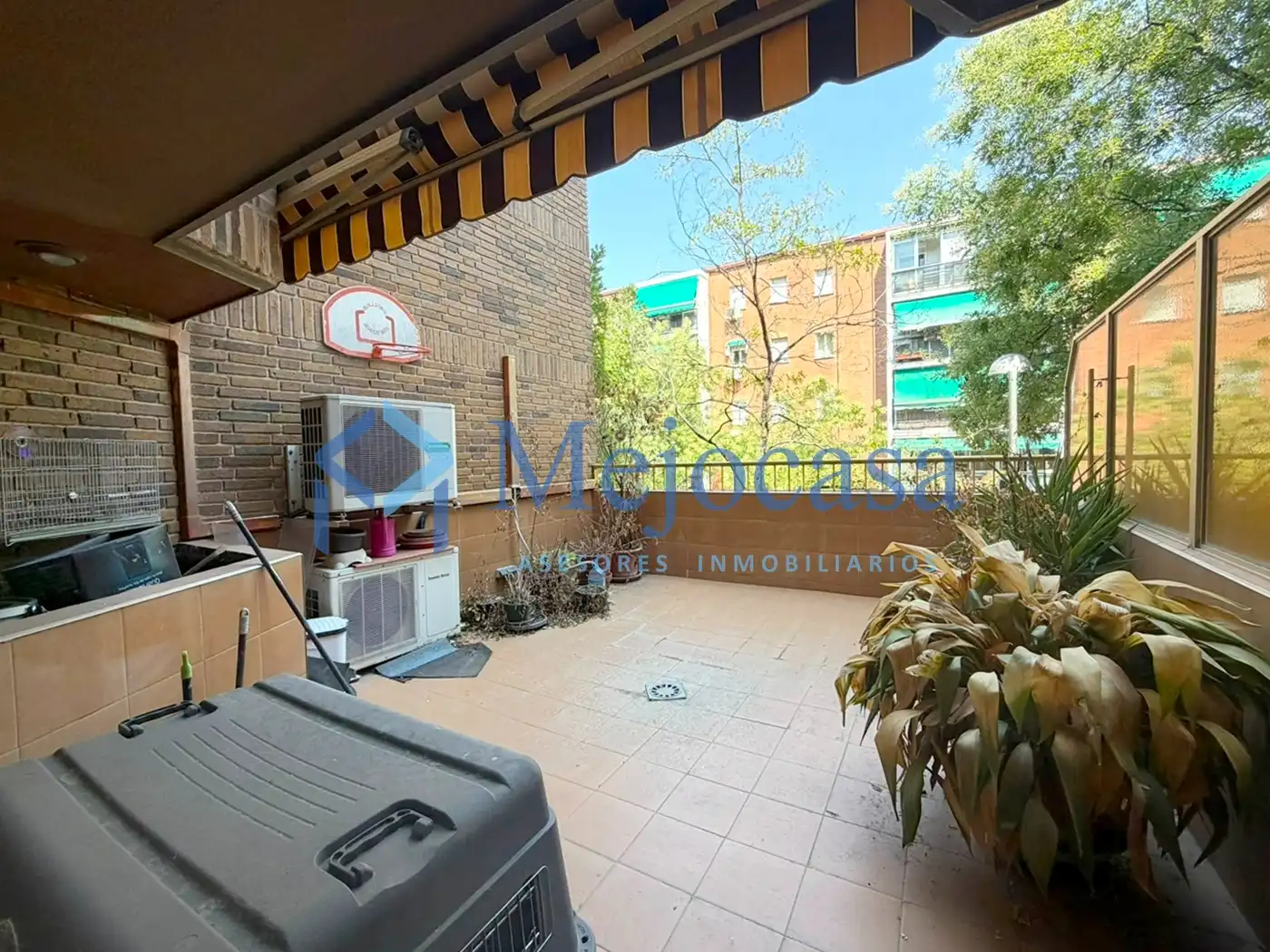Terrassa de Pis en venda en Madrid amb Aire condicionat, Calefacció i Jardí privat