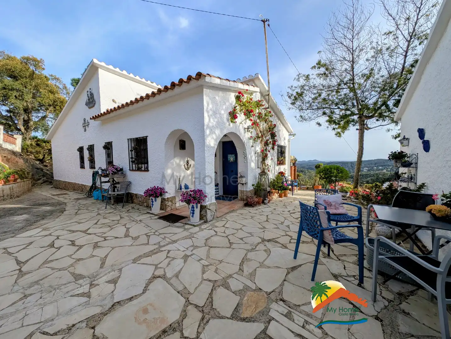 Vista exterior de Casa o xalet en venda en Lloret de Mar amb Jardí privat, Terrassa i Piscina