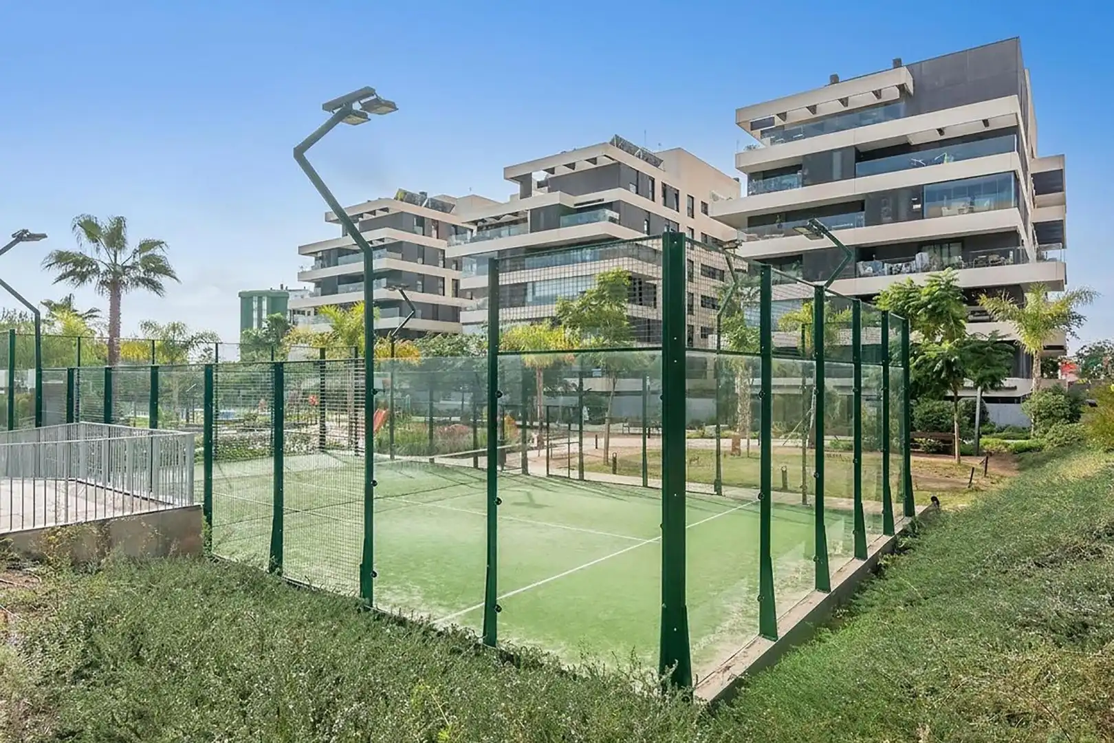 Vista exterior de Pis en venda en Málaga amb Aire condicionat, Terrassa i Traster
