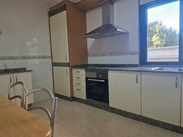 Kitchen of Flat for sale in Ames  with Heating, Private garden and Terrace