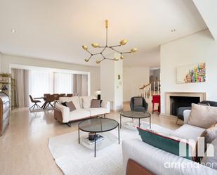 Sala d'estar de Casa o xalet de lloguer en Fuente del Fresno amb Aire condicionat, Calefacció i Parquet