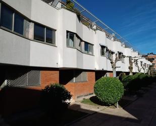 Vista exterior de Casa o xalet en venda en Valladolid Capital amb Calefacció, Jardí privat i Parquet