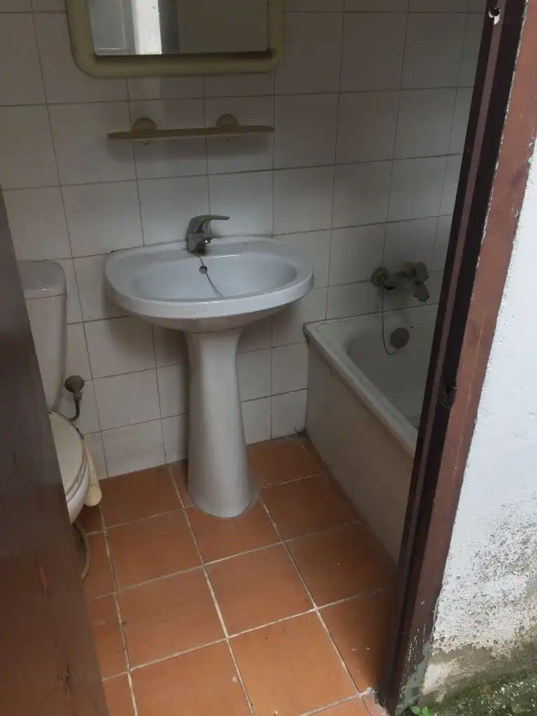 Baño de Finca rústica en venta en Esparreguera con Jardín privado, Terraza y Trastero