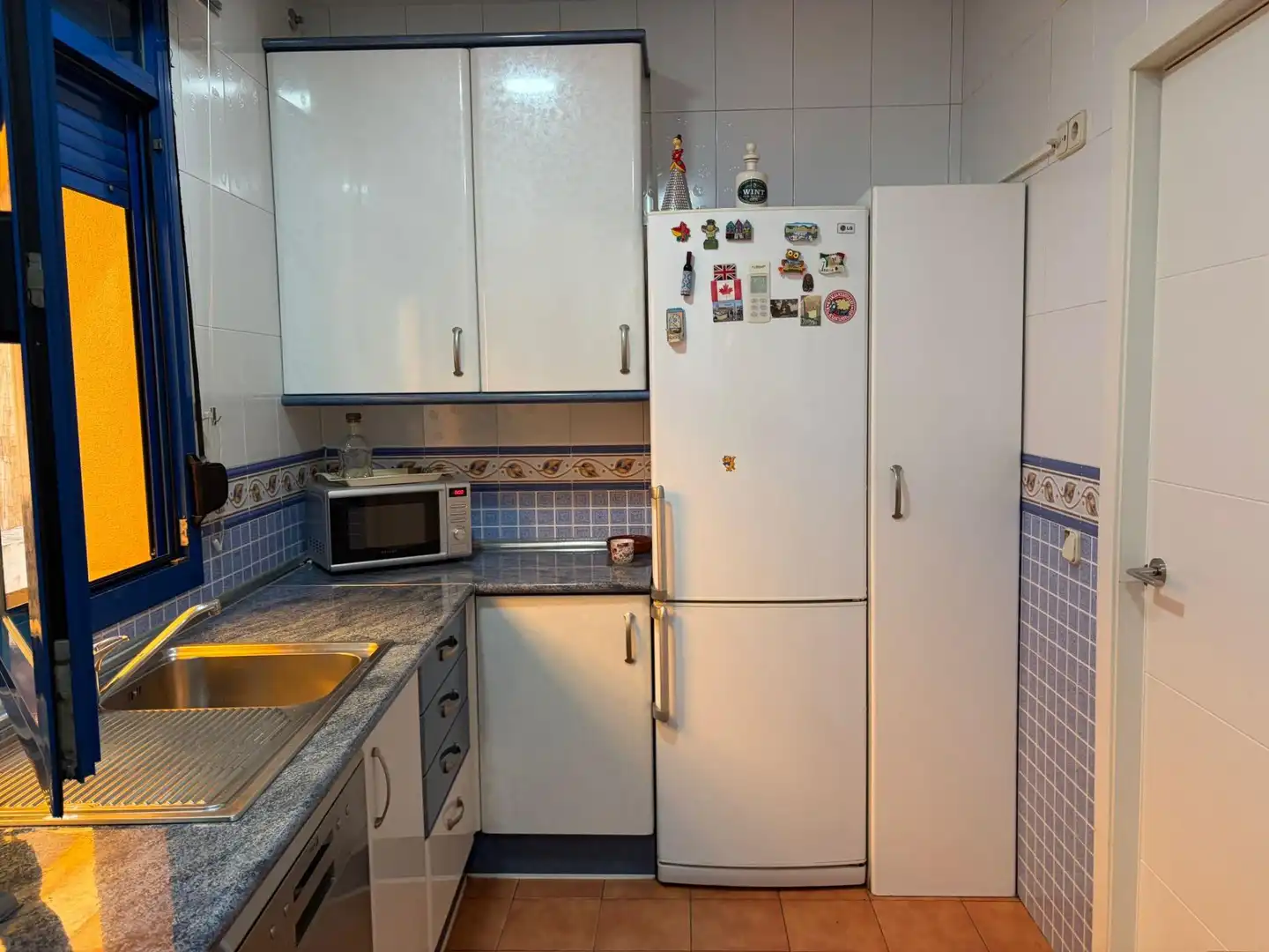 Cuina de Casa o xalet en venda en Madrid amb Aire condicionat, Calefacció i Jardí privat