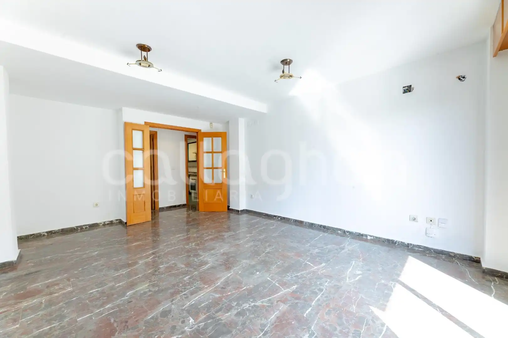 Living room of Flat for sale in  Valencia Capital  with Air Conditioner and Terrace