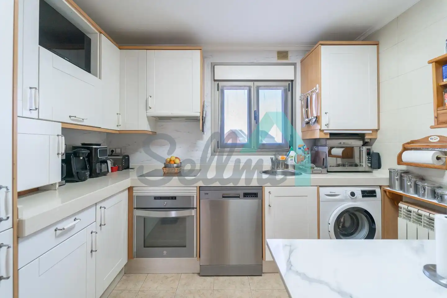 Cocina de Ático en venta en Oviedo  con Calefacción, Parquet y Terraza
