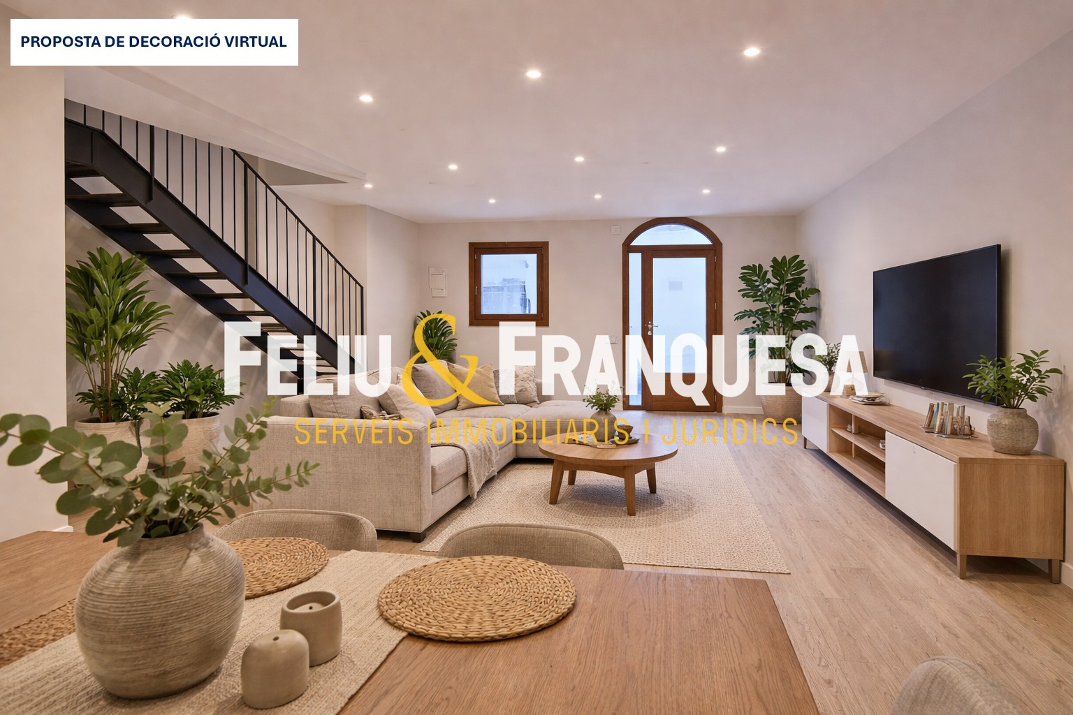 Sala d'estar de Casa adosada en venda en Sant Quirze del Vallès amb Calefacció, Forn i TV