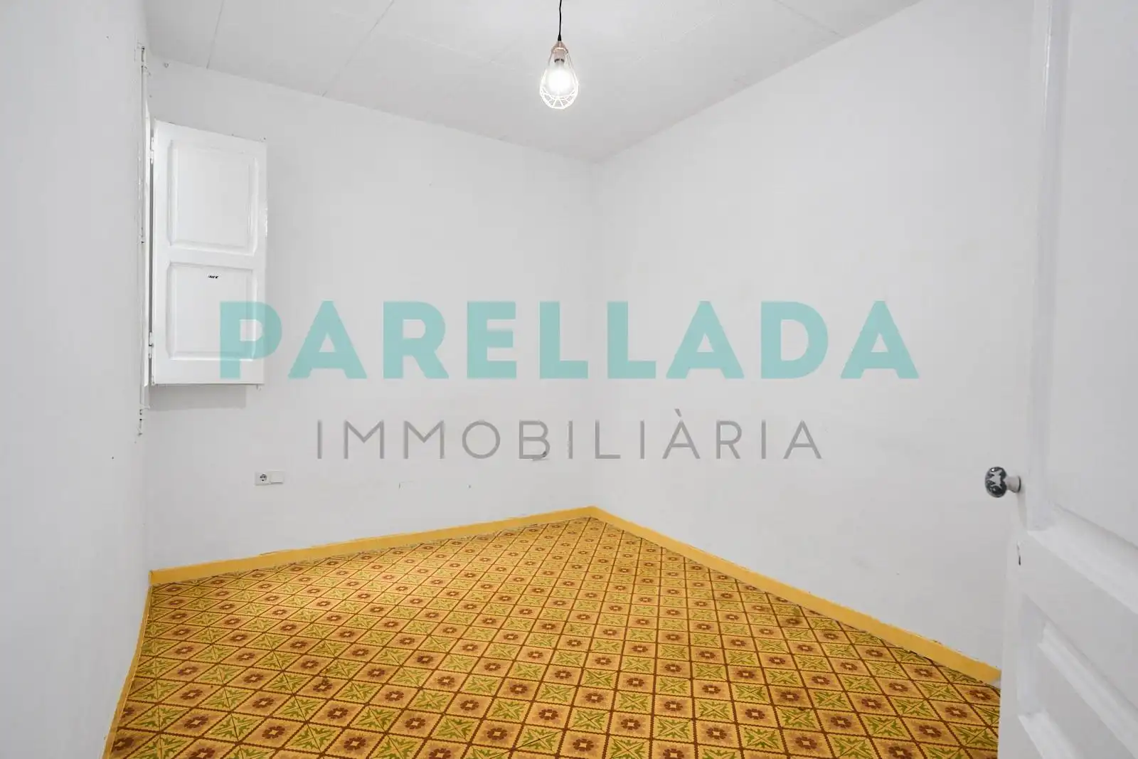 Piso en venta en Badalona con Terraza y Balcón