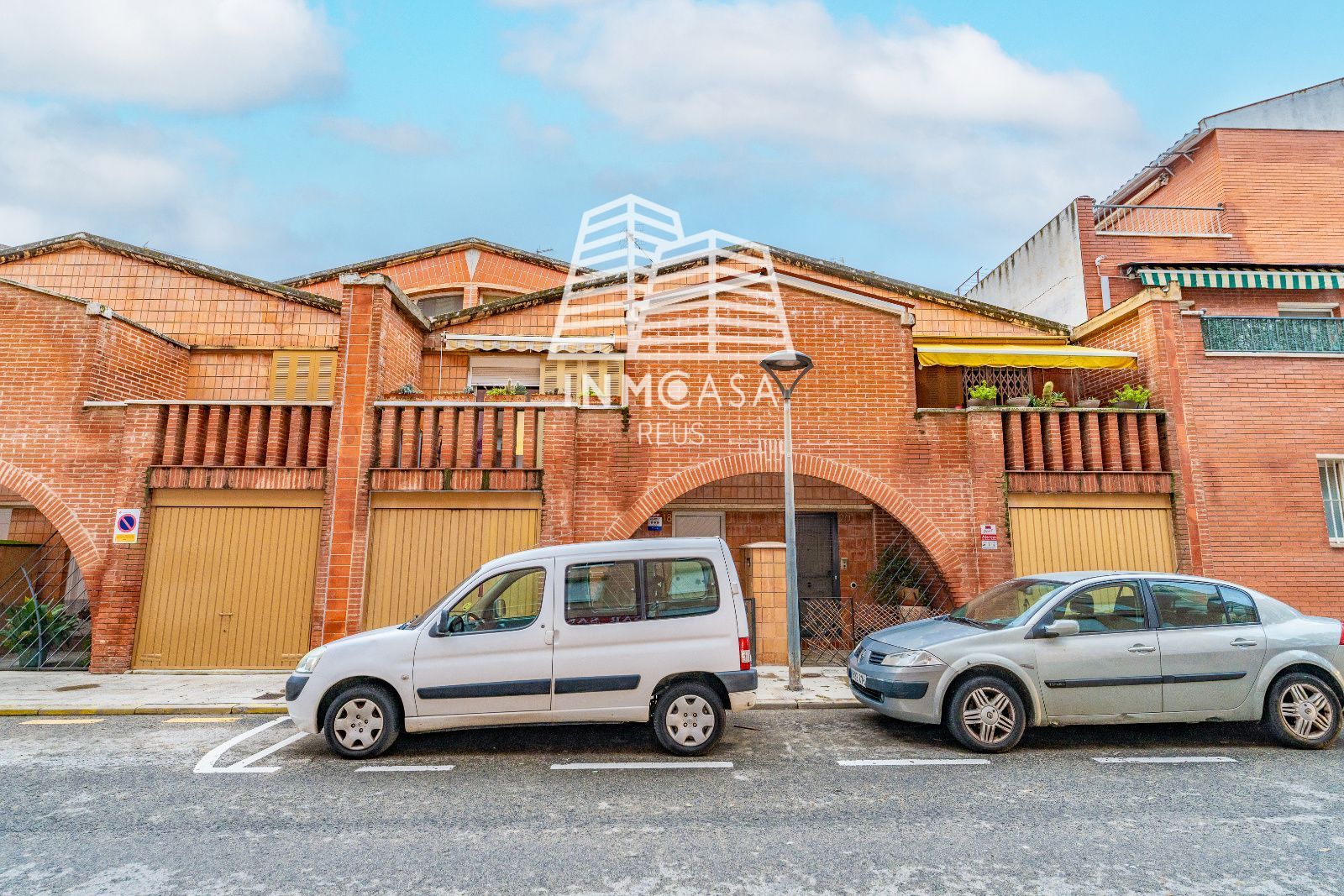 Vista exterior de Casa adosada en venda en Reus amb Aire condicionat i Calefacció
