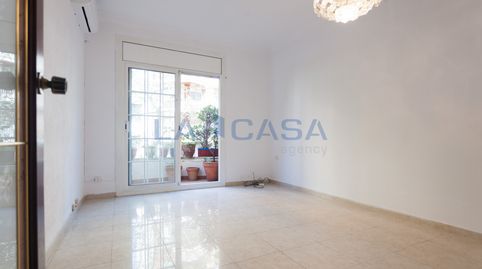 Foto 3 de Piso en venta en El Camp de l'Arpa del Clot, Barcelona Capital