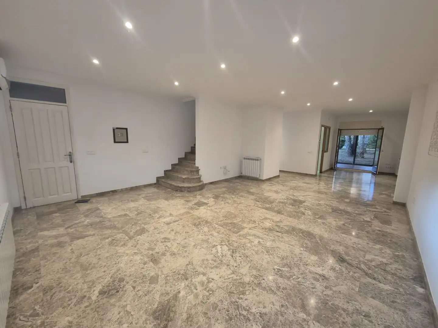 Villa mit Garten zur Miete in Carrer Josep Badrena, imagen 2
