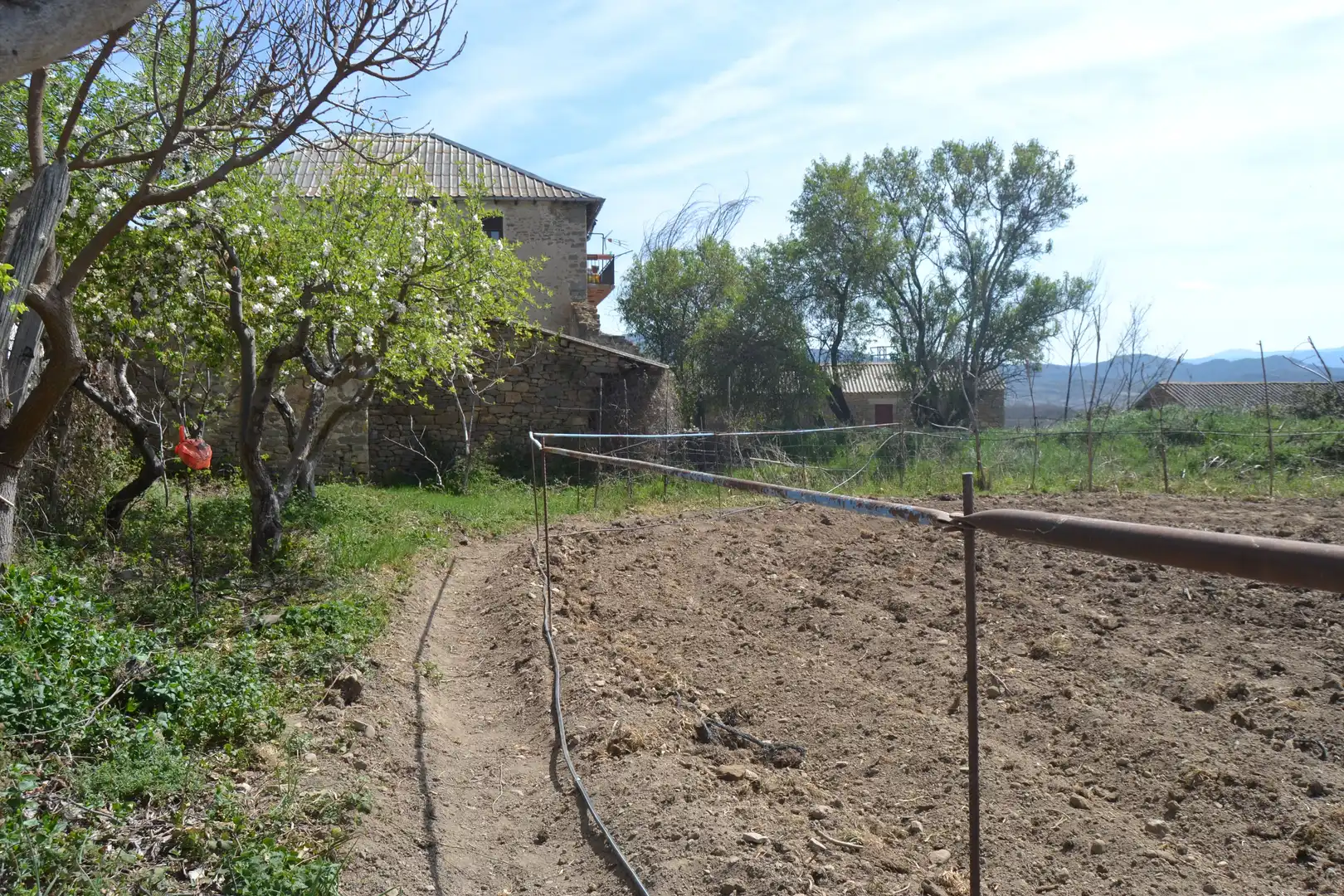 Country homes for sale in Sabiñánigo  with Private garden