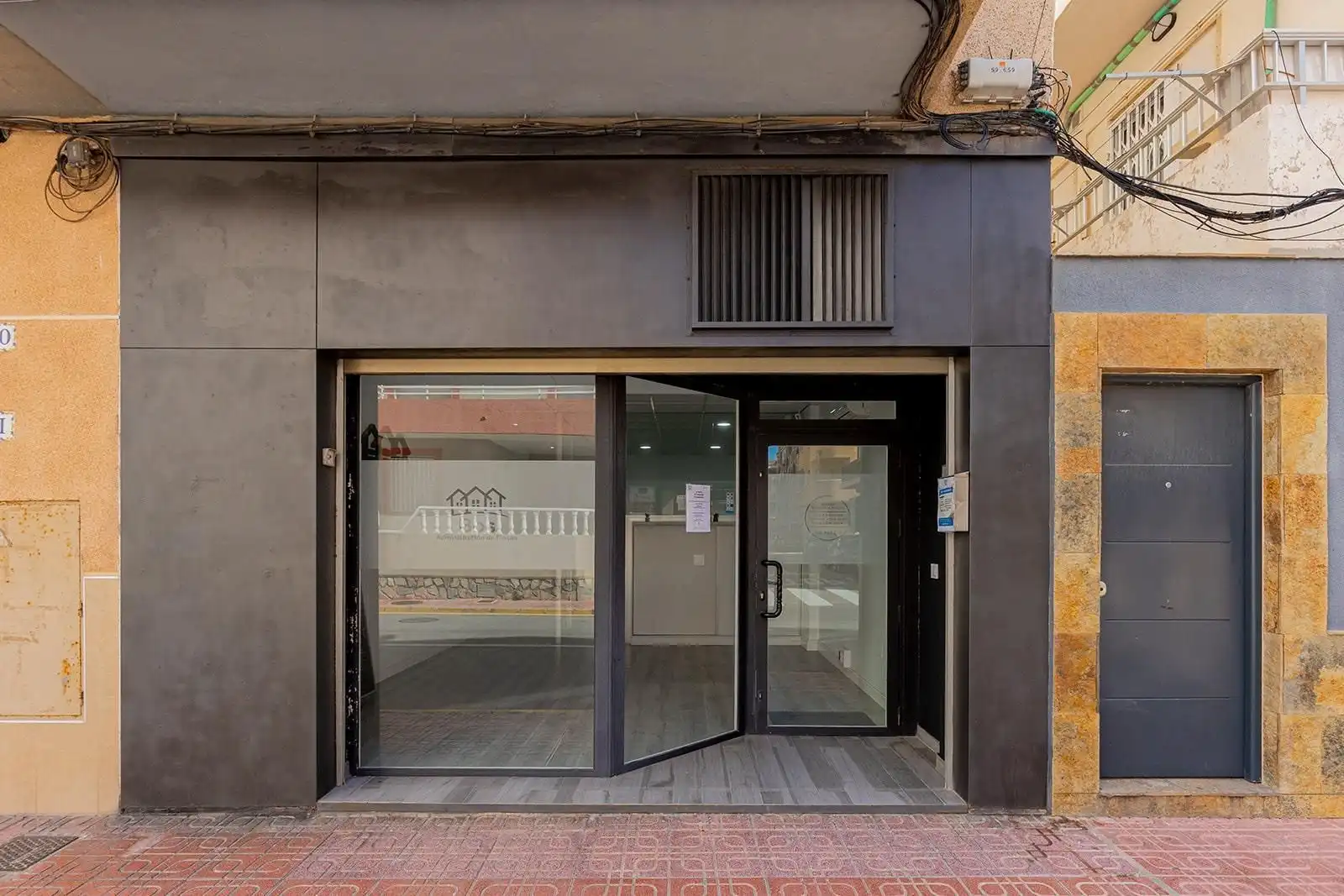 Geschaftsraum zum Verkauf in Torrevieja mit Klimaanlage