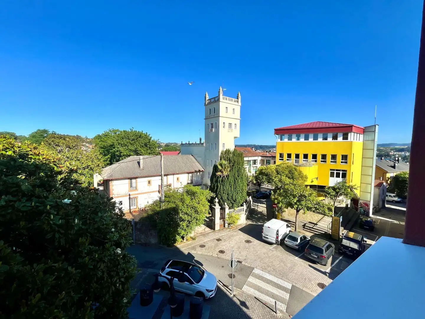 Außenansicht von Wohnung zum Verkauf in Oleiros mit Heizung