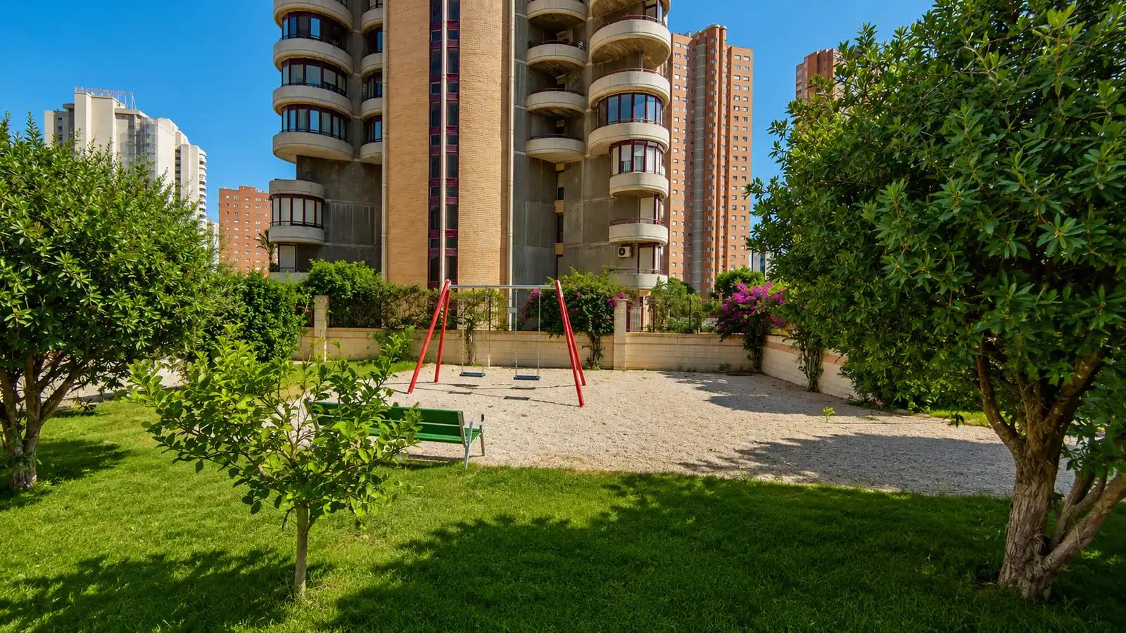 Jardí de Pis en venda en Benidorm amb Aire condicionat, Calefacció i Moblat