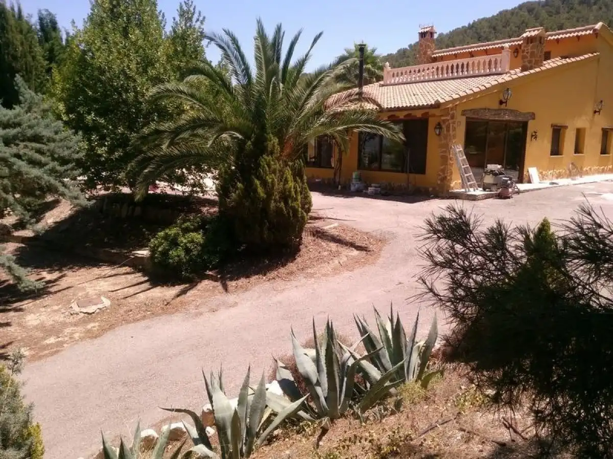Exterior view of Houses for rent in Castalla  with Heating, Terrace and Swimming Pool