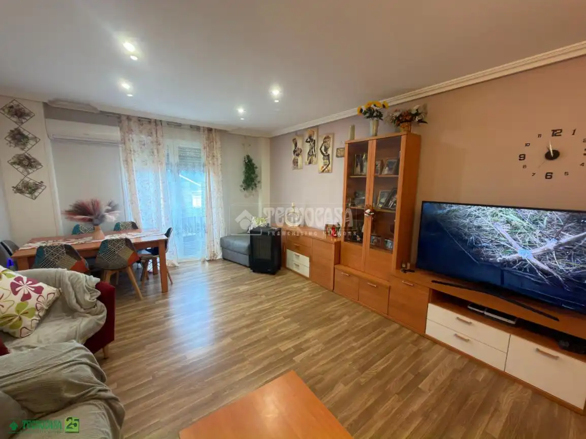 Sala de estar de Piso en venta en Yepes con Aire acondicionado, Parquet y Terraza