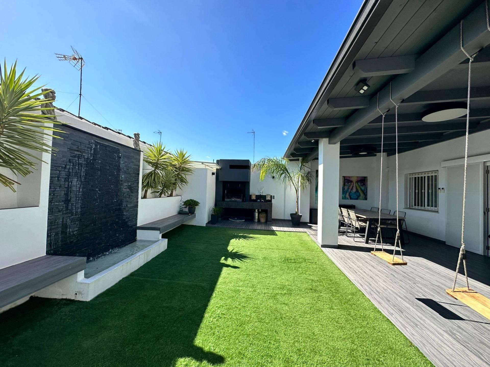 Terrassa de Pis en venda en L'Alcúdia amb Aire condicionat, Calefacció i Jardí privat