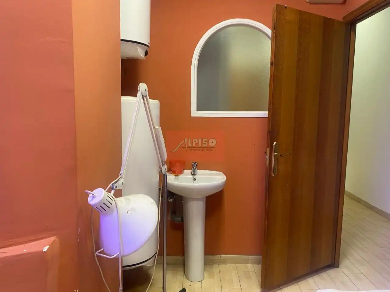 Badezimmer von Geschaftsraum zur Miete in Ourense Capital  mit Klimaanlage und Möbliert
