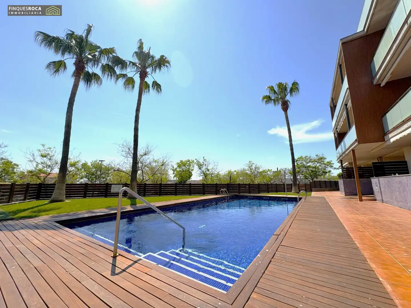 Piscina de Apartamento en venta en La Ràpita con Terraza, Trastero y Piscina