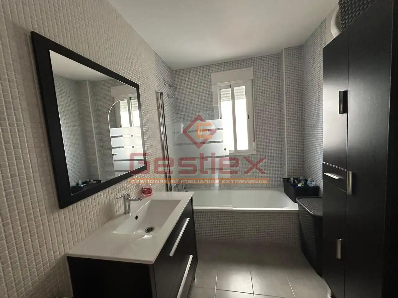Baño de Piso en venta en Almendralejo con Aire acondicionado