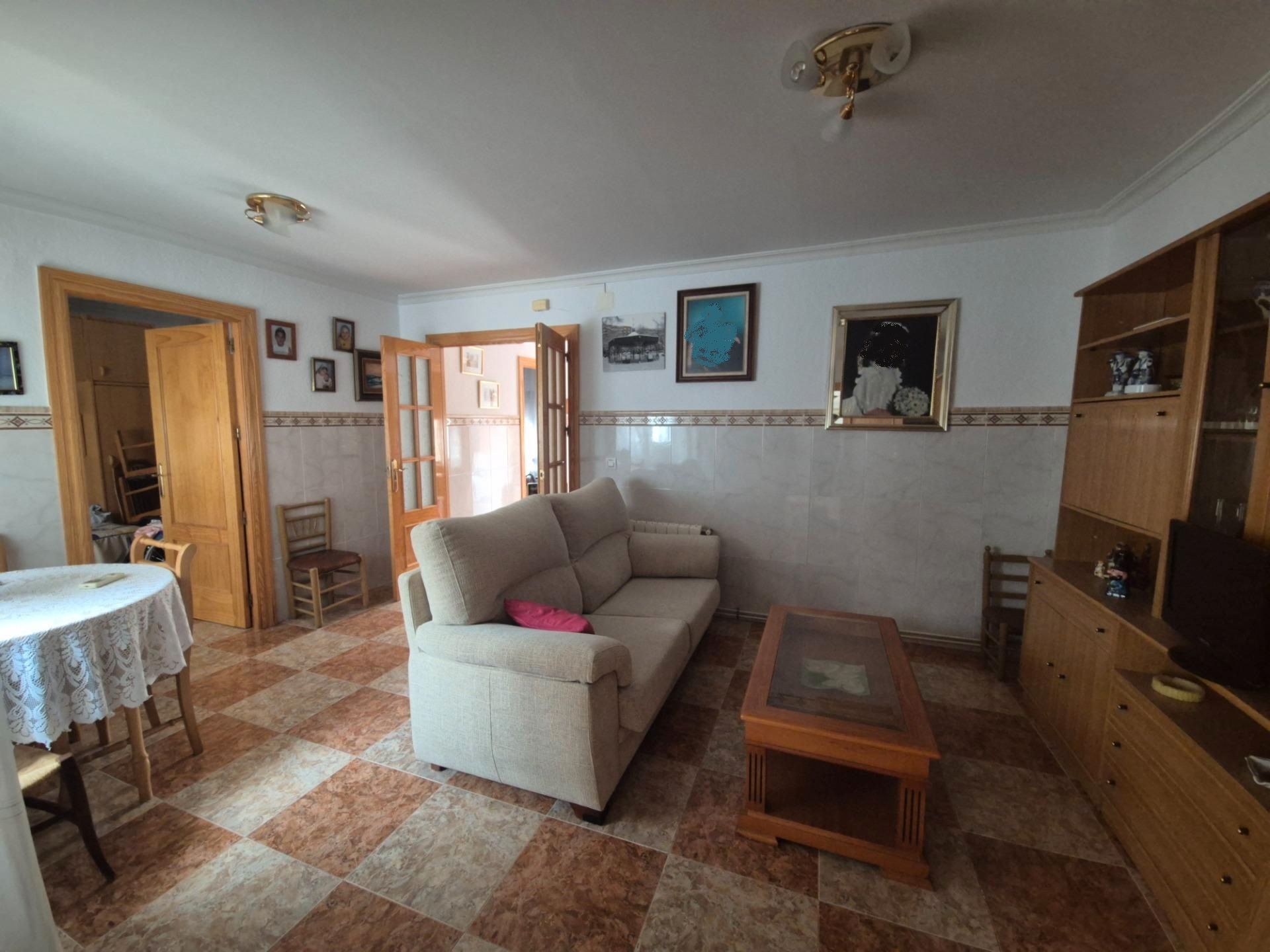 Sala d'estar de Casa o xalet en venda en Puertollano amb Moblat