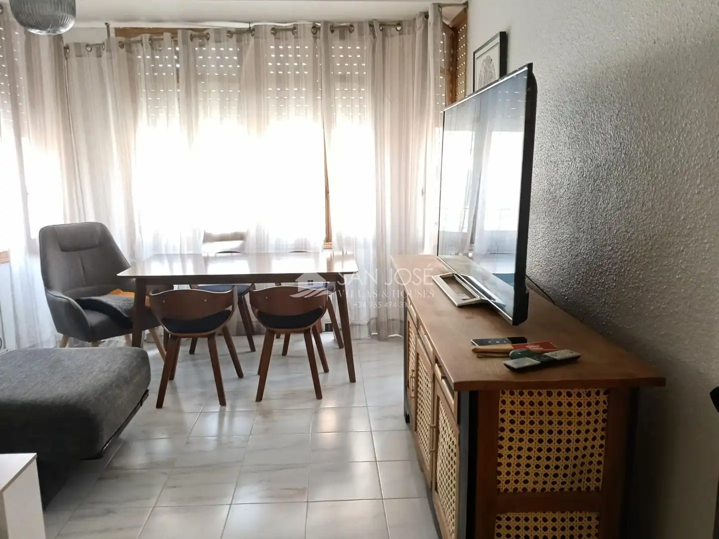 Sala d'estar de Pis en venda en Aspe amb Terrassa i Balcó