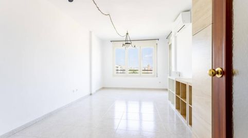 Foto 3 de Piso en venta en Paseo Ramón Berenguer II, Sant Narcís, Girona Capital