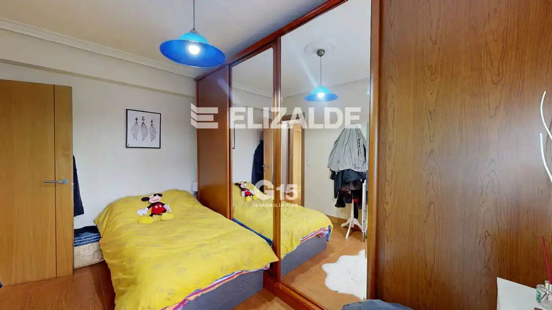 Habitación de Piso en venta en Donostia - San Sebastián  con Calefacción, Trastero y Balcón