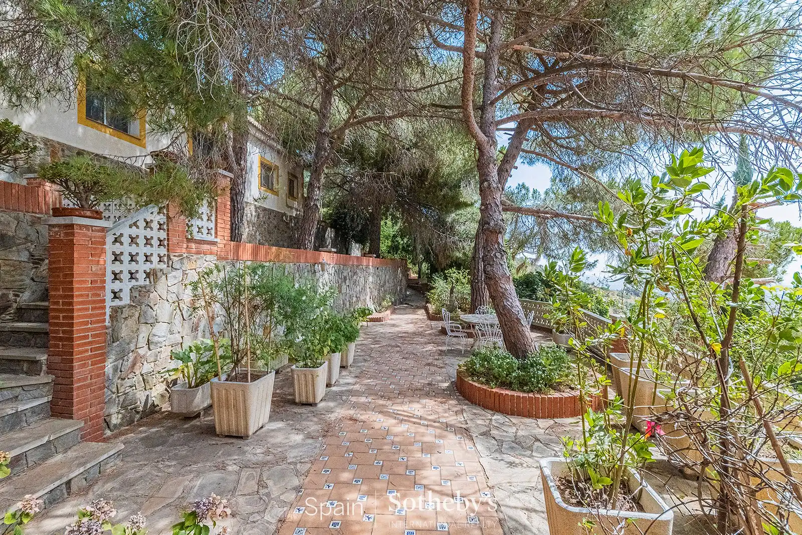 Terrassa de Casa o xalet en venda en Barcelona amb Aire condicionat, Calefacció i Jardí privat