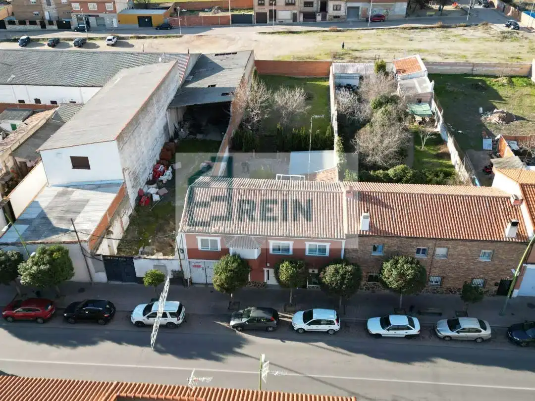 Vista exterior de Residencial en venta en Yuncos