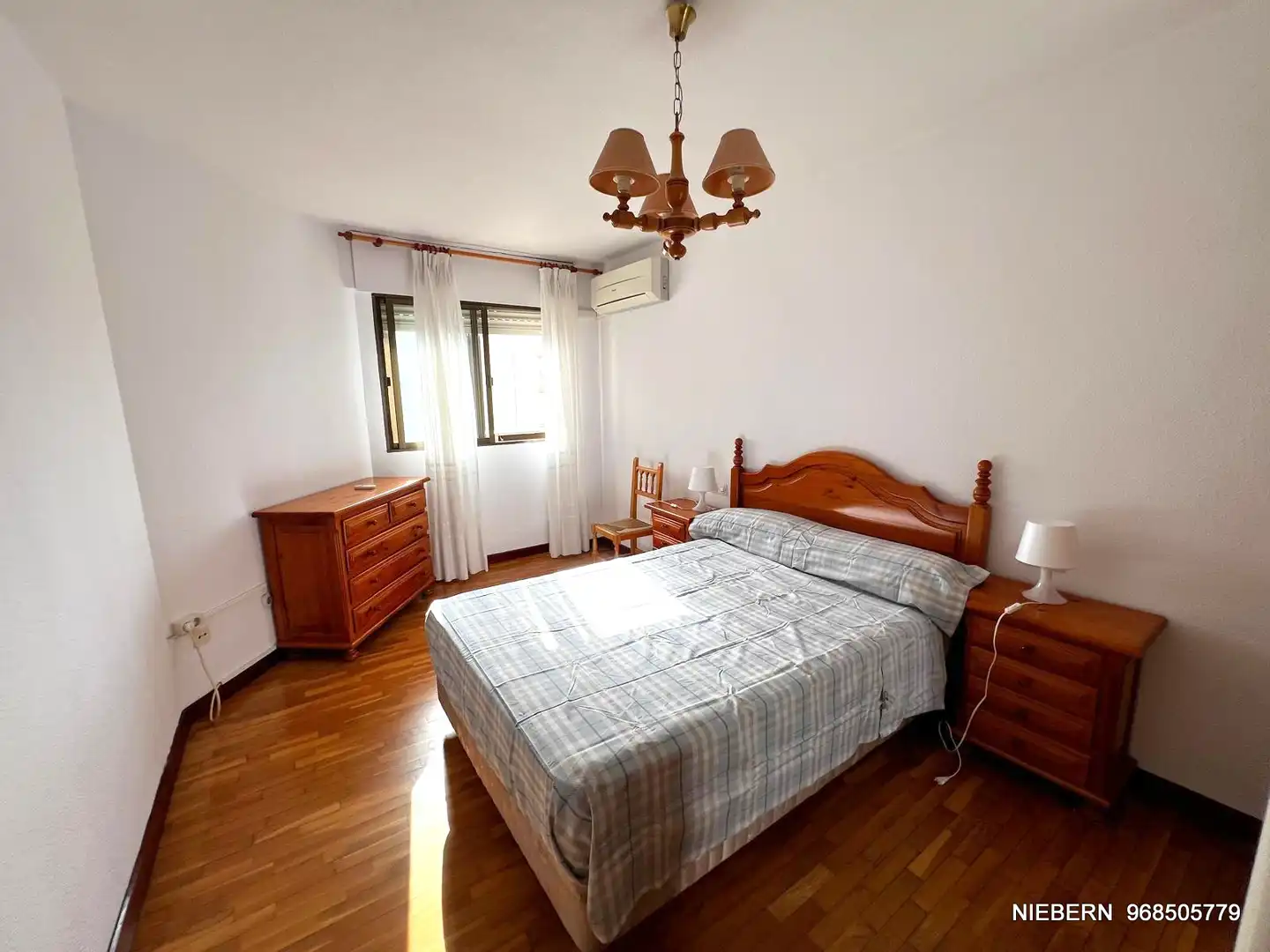Appartamento con terrazza in affitto a Calle Doctor Luis Calandre 18, imagen 41
