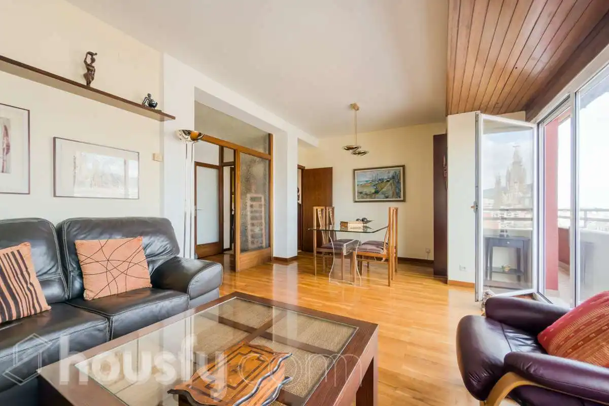 Piso con terraza en venta en Calle Lepant .
