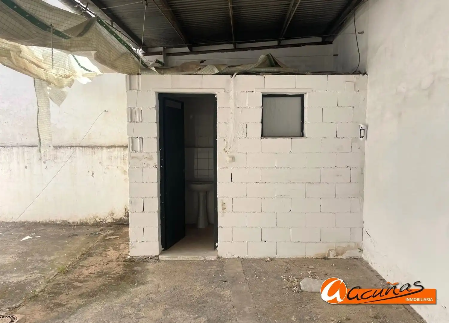 Casa adosada en venta en Gilena con Terraza y Trastero
