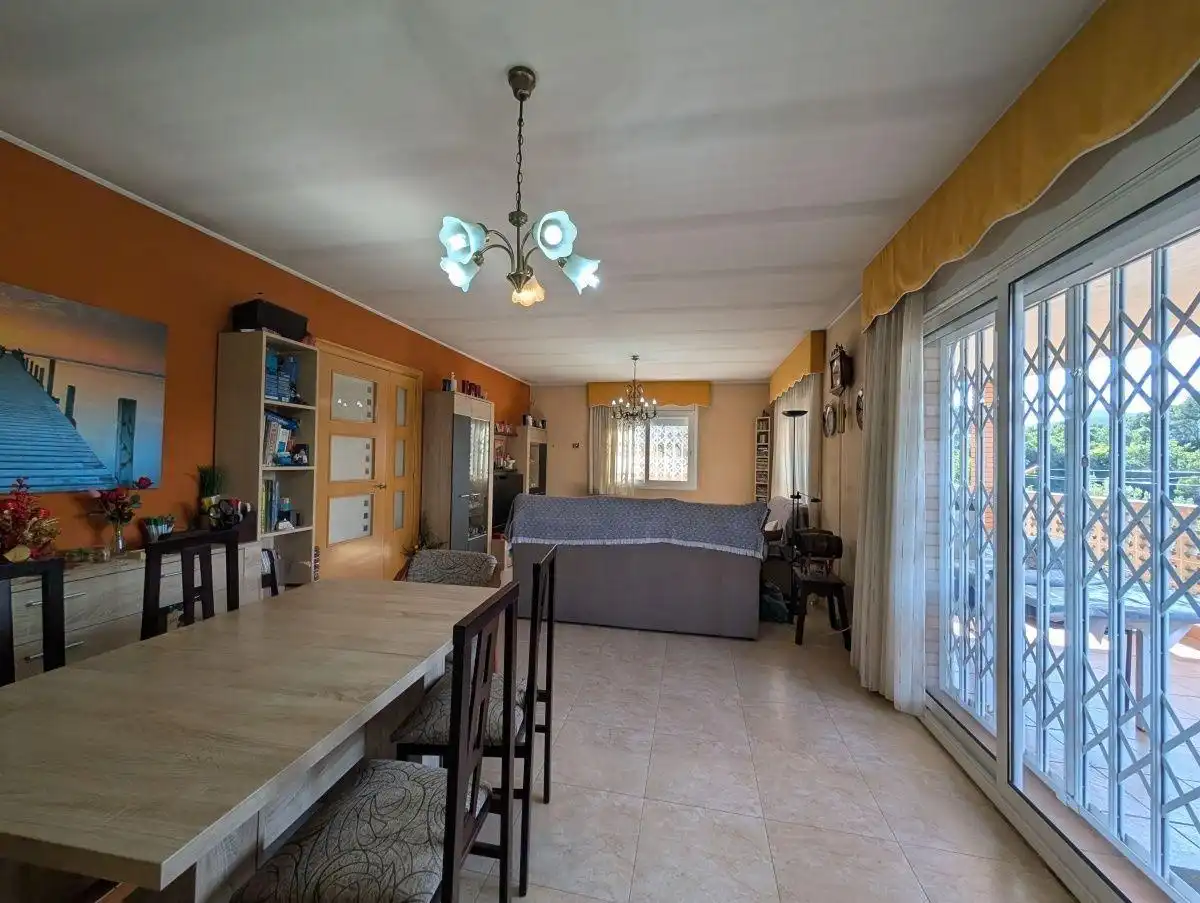 Casa amb jardí en venda a Cervelló, imagen 4