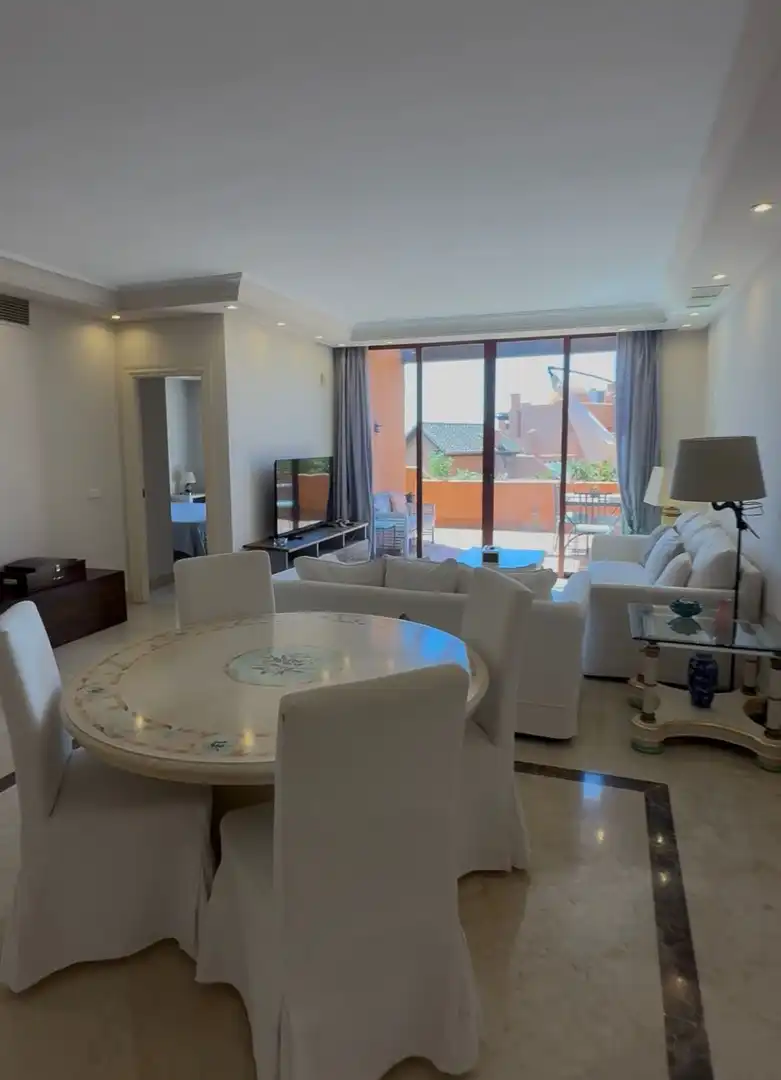 Sala d'estar de Àtic de lloguer en Marbella amb Calefacció, Terrassa i Traster