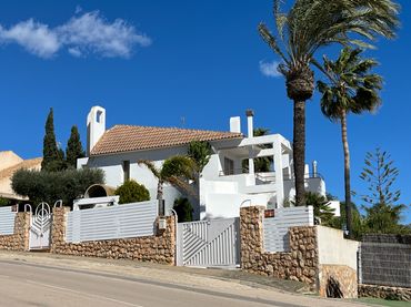 Chalet con balcón en venta en Calle Juan Ramón Jiménez 56