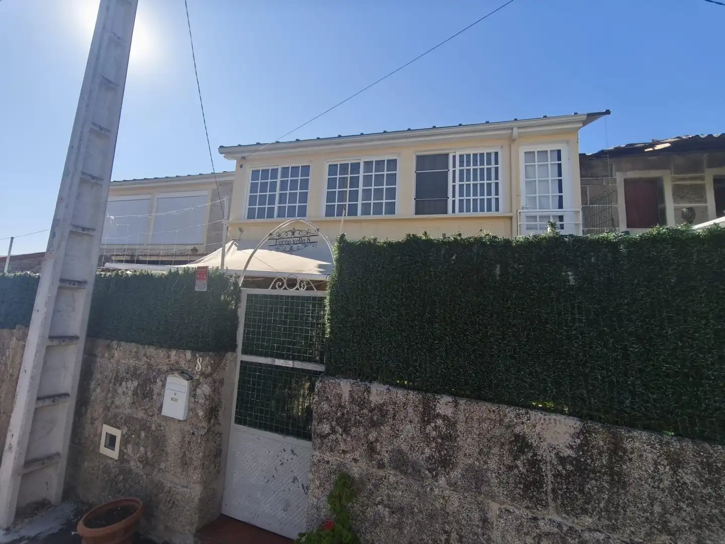 Vista exterior de Casa adosada en venta en O Carballiño   con Calefacción, Terraza y Piscina