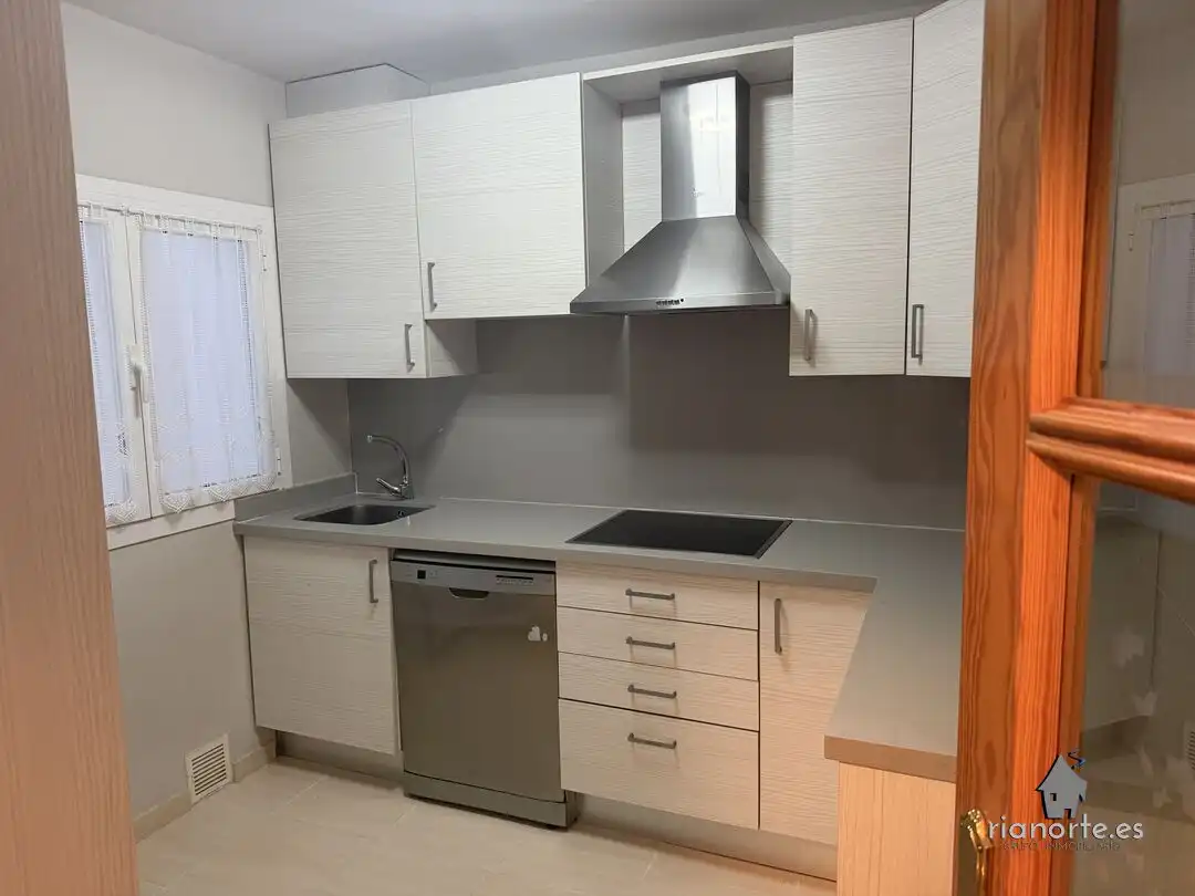 Appartamento con ascensore in vendita a Calle Manuel Caso de la Villa, imagen 5