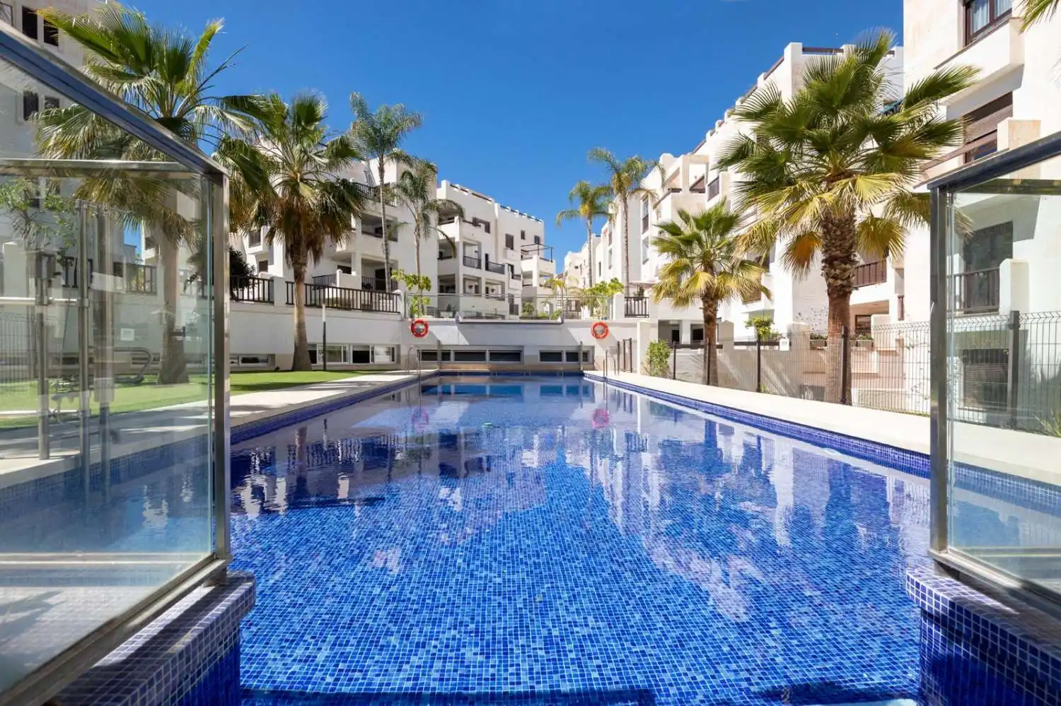 Swimming pool of Apartments for sale in Salobreña  with Air Conditioner, Heating and Terrace