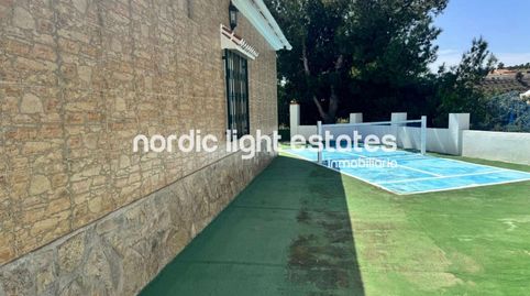 Image 2 of the listing