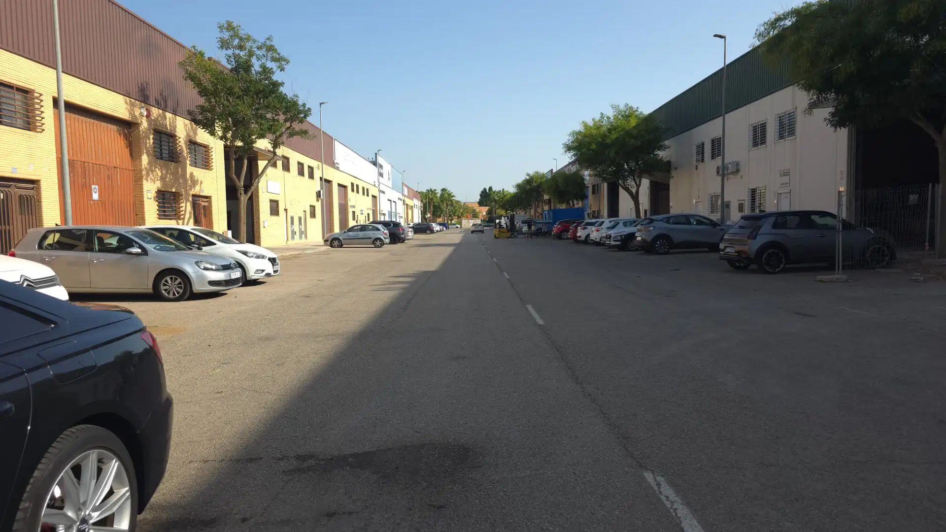 Exterior view of Industrial buildings for rent in Aldaia