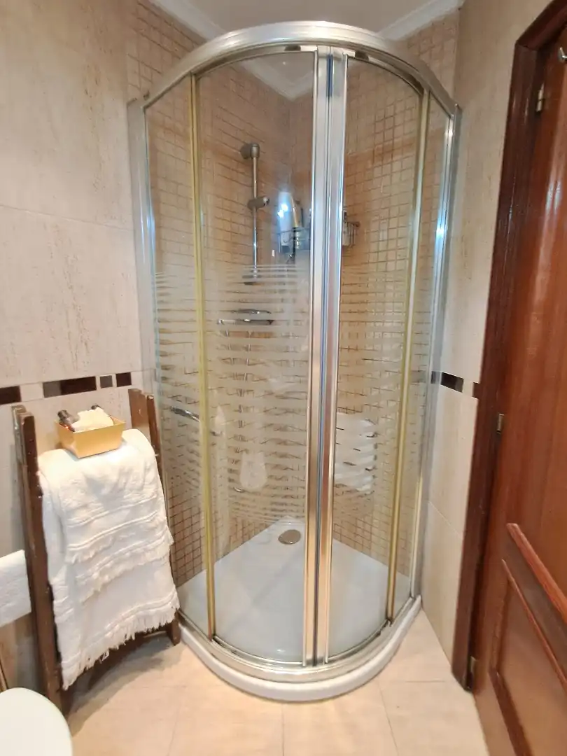 Badezimmer von Wohnung zum Verkauf in Barakaldo  mit Heizung, Möbliert und Ofen
