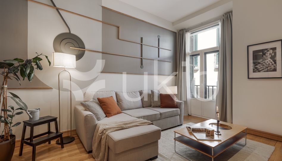 Apartamento de alquiler en Calle de Manuel Fernández y González, Cortes - Huertas
