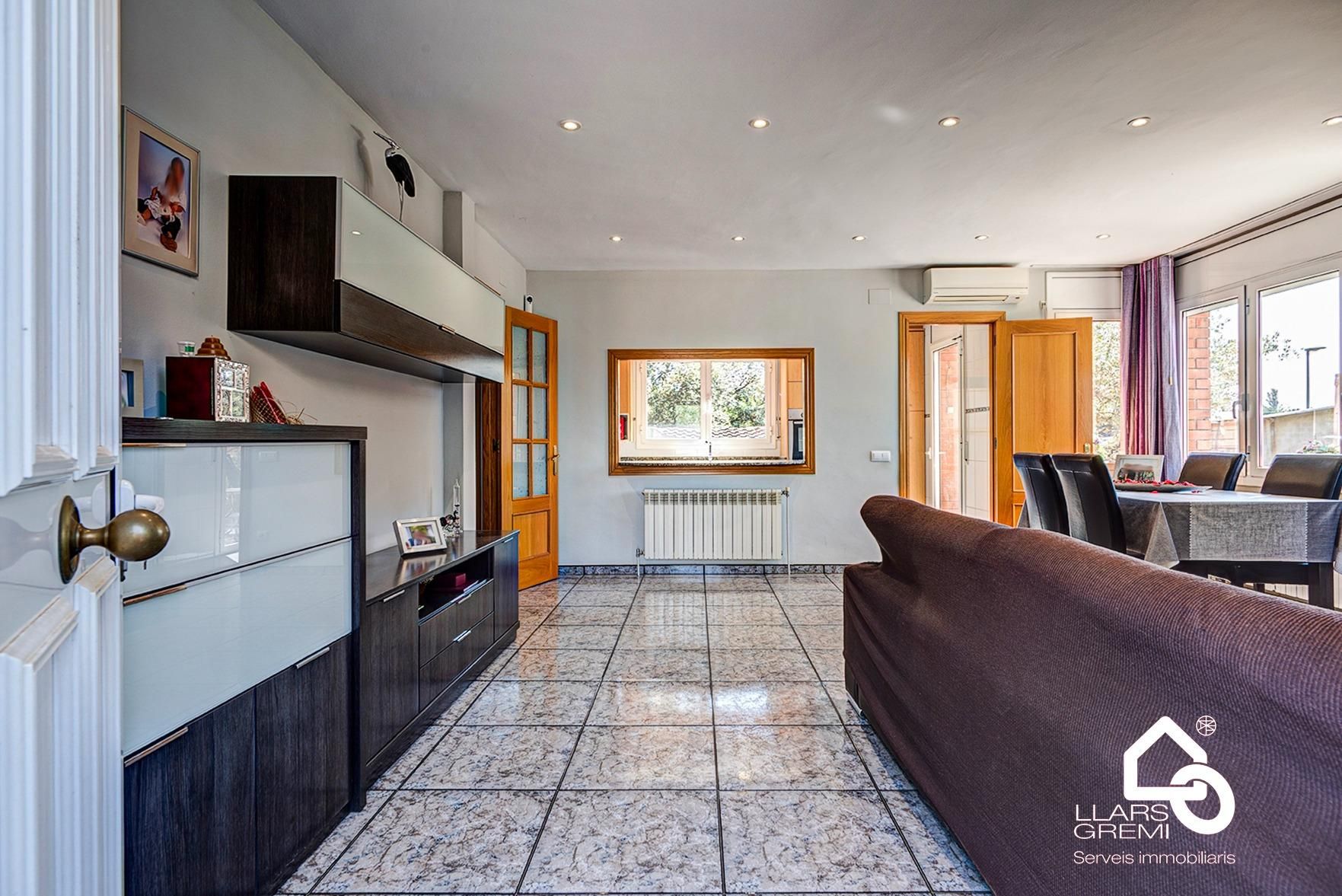 Sala d'estar de Casa o xalet en venda en Jorba amb Calefacció, Jardí privat i Terrassa