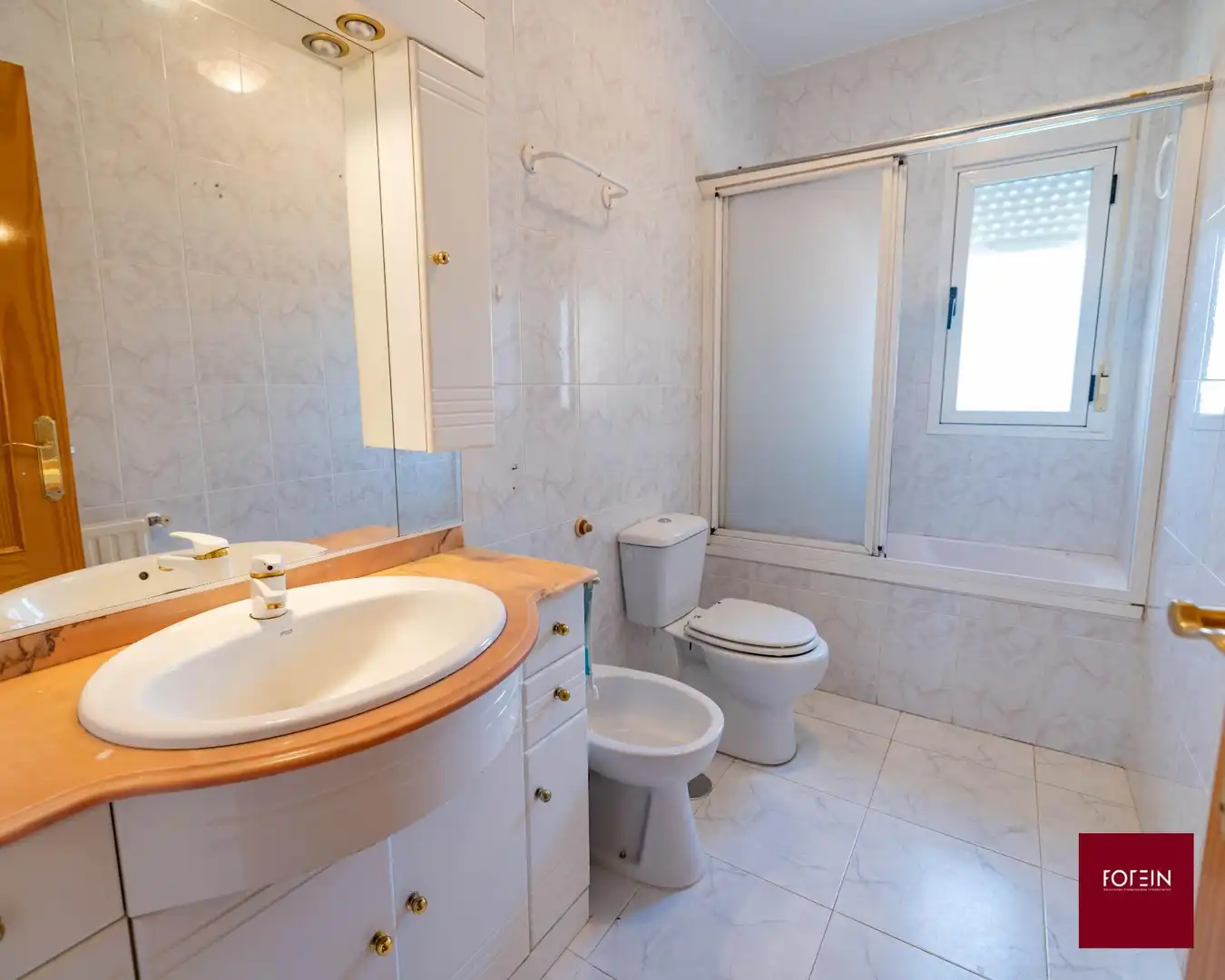 Bathroom of Houses for sale in Galápagos  with Air Conditioner, Heating and Private garden